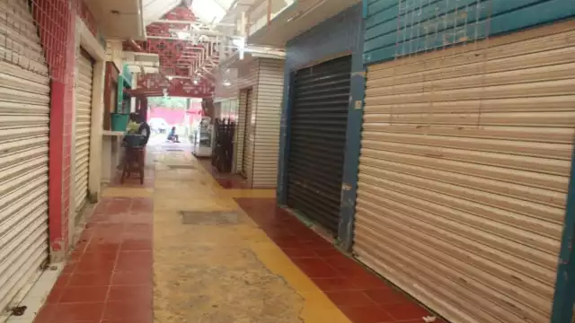 La crisis sanitaria generó una parálisis económica en la capital del estado y zonas conurbadas. Foto Manuel Collí.