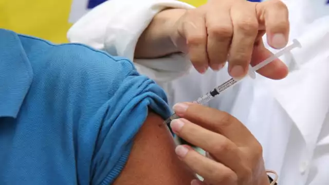 La posibilidad de probar un nuevo medicamento para combatir el SARS-CoV-2 causa miedo por las consecuencias futuras que se generen.