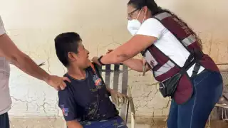 Campeche sigue aportando a damnificados de Veracruz, ahora acuden brigadas de vacunación