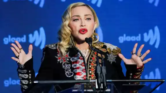 Madonna hace petición al Papa Francisco tras ser excomulgada
Madonna hace petición al Papa Francisco tras ser excomulgada