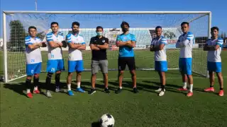 El joven de 20 años de edad se formó en la cantera de Cruz Azul, en 2021 jugó algunos partidos con el Cruz Azul Hidalgo