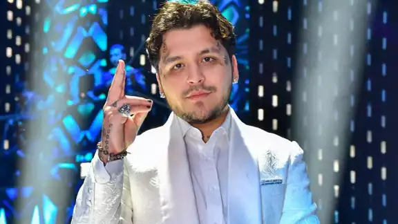 Christian Nodal se lleva las críticas y reclamos en Twitter por filtrar mensaje privado de Belinda Christian Nodal se lleva las críticas y reclamos en Twitter por filtrar mensaje privado de Belinda
