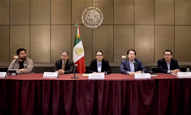 Rosa Icela Rodríguez encabezó la reunión entre Gobierno y Magisterio.