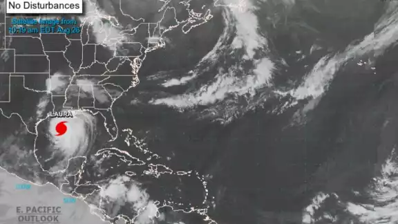 Huracán Laura ya tiene categoría 3 y aumentará a 4 antes de tocar tierra (Especial) Huracán Laura ya tiene categoría 3 y aumentará a 4 antes de tocar tierra (Especial)