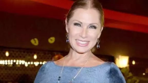 Leticia Calderón, famosa actriz mexicana, una vez más dio positivo al covid-19.