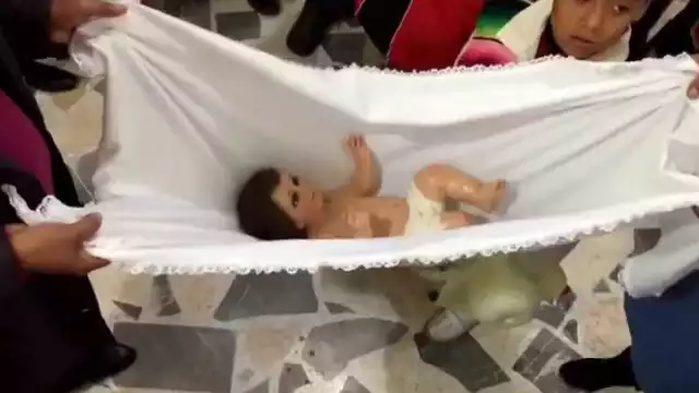 Arrullar es una de las tantas tradiciones que se viven en esta temporada decembrina. Foto: Especial