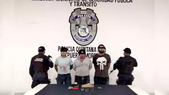 Tras la detención, los tres fueron trasladados a las inmediaciones de Seguridad Publica donde fueron puestos a disposición de la FGE Tras la detención, los tres fueron trasladados a las inmediaciones de Seguridad Publica donde fueron puestos a disposición de la FGE