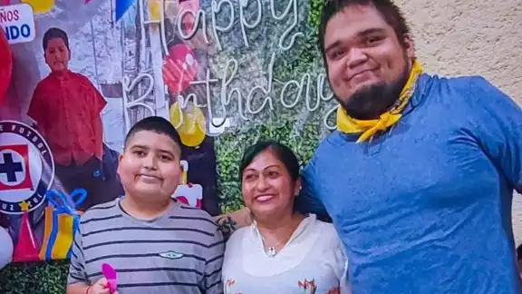 Club Cruz Azul busca cumplir el sueño de José Armando, niño aficionado con leucemia Club Cruz Azul busca cumplir el sueño de José Armando, niño aficionado con leucemia