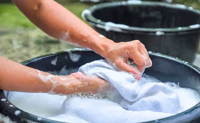 CFE recomienda lavar a mano para no gastar electricidad