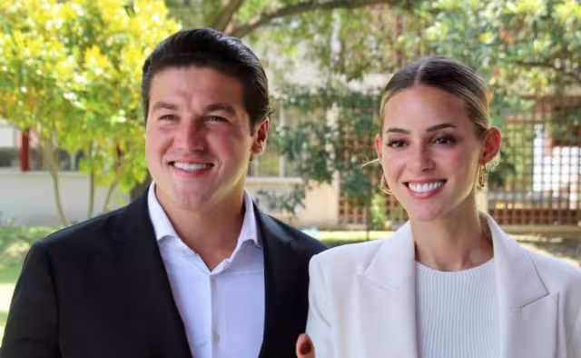 Mariana Rodríguez, esposa del gobernador de Nuevo León, Samuel García, compartió en sus redes sociales el momento en el que un niño del DIF la golpea durante una de sus visitas de estos centros