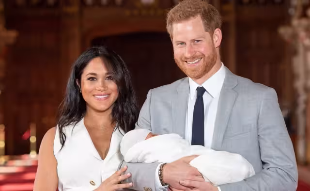 Harry y Meghan bautizan a su hija Lilibet