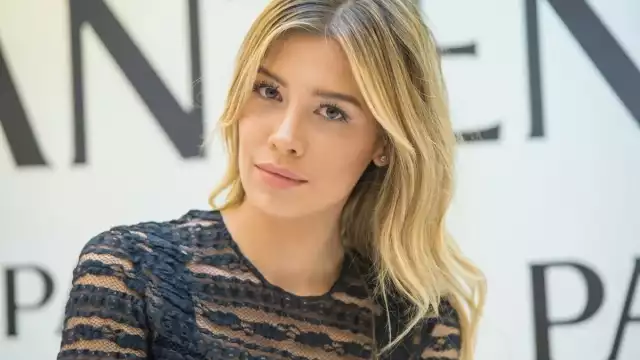 Michelle Salas se recupera de su operación de rodilla