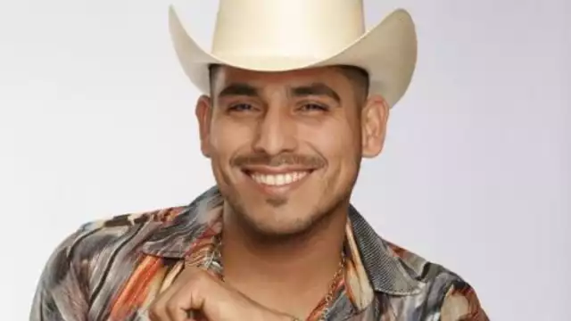 Espinoza Paz no ha dejado del todo la música, sólo los escenarios. Foto: Especial