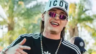 Repostera crea Rosca de Reyes de Peso Pluma