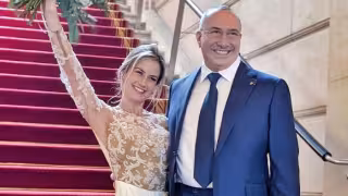 Altair Jarabo presume vacaciones con su esposo