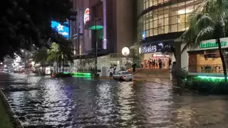 Acapulco continúa trabajando para reponerse de los daños causados por el Huracán Otis