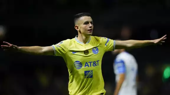 Álvaro Fidalgo permanecerá en la Liga Mx con el América hasta el 2026 Álvaro Fidalgo permanecerá en la Liga Mx con el América hasta el 2026