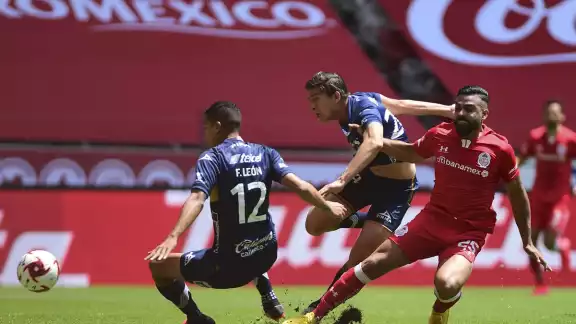 Toluca llega a este duelo después de empatar 1-1 como locales con el Monterrey en la cancha del Nemesio Díez. Toluca llega a este duelo después de empatar 1-1 como locales con el Monterrey en la cancha del Nemesio Díez.
