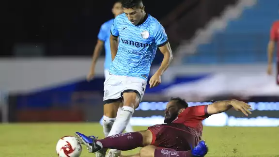 La 'Ola Futbolera' abrirá las puertas del estadio Andrés Quintana Roo con un aforó del 20% de su capacidad La 'Ola Futbolera' abrirá las puertas del estadio Andrés Quintana Roo con un aforó del 20% de su capacidad