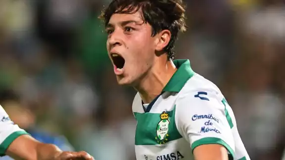 Jordan Carrillo llega a la liga europea a sus 20 años Jordan Carrillo llega a la liga europea a sus 20 años