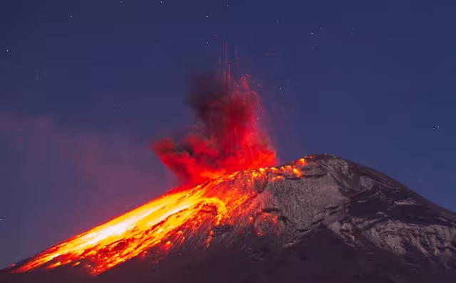 Erupción del volcán Popocatépetl