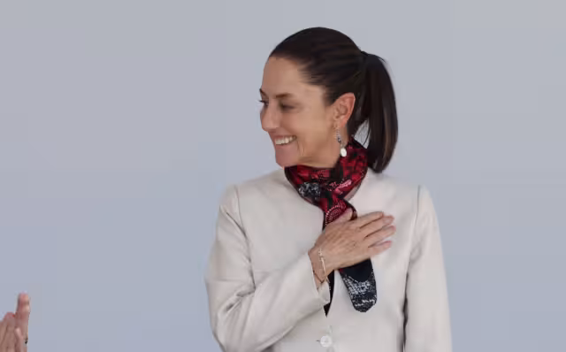 La Comisión de Quejas y Denuncias del INE, consideró improcendente una queja interpuesta por el PRD respecto al retiro de tres anuncios publicitarios de Claudia Sheinbaum