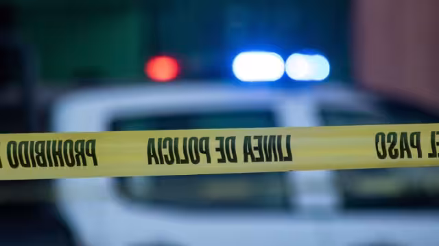 El padre de la menor también resultó herido