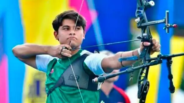 Carlos Daniel Vaca se lanzó del noveno piso, pero existen otras versiones que apuntan a que habría caído de manera accidental.