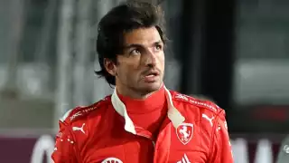 Carlos Sainz penalizará en el GP de Las Vegas tras accidente en primera práctica