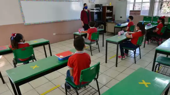 El presidente aseguró que no existen condiciones que impidan el regreso a clases presenciales El presidente aseguró que no existen condiciones que impidan el regreso a clases presenciales