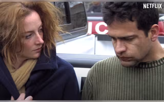 Este documental analiza uno de los casos más polémicos de México, por medio de entrevistas y un muy detallado análisis de los archivos públicos