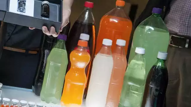Refrescos tienen menos contenido del que venden