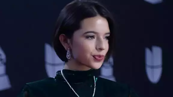 Ángela Aguilar dice ser muy americana para los mexicanos