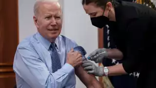Joe Biden recibió la vacuna de refuerzo contra el COVID-19