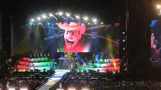 Detienen el concierto de Grupo Firme por desmayo