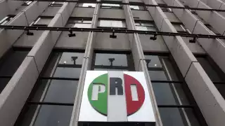 El rompimiento del PAN y el PRD con el PRI derivó a la propuesta de dejar hasta 2028 la presencia de las Fuerzas Armadas en el patrullaje de algunos municipios de México