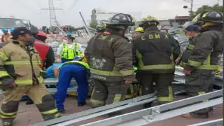 Caída de estructura metálica en Iztapalapa deja a una persona lesionada