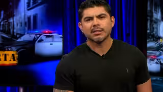 Carlos Jiménez es un periodista de nota roja en la Ciudad de México