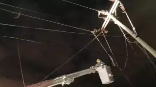 CFE señaló que se ha puesto a disposición, personal y material necesario para atender la contingencia