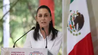 La Jefa de Gobierno de la CDMX afirmó que su cargo no tiene nada que ver con la beca obtenida por su hija