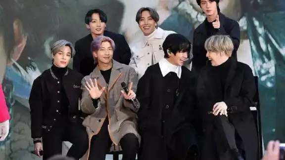 BTS ya está en forma de rosca de reyes BTS ya está en forma de rosca de reyes