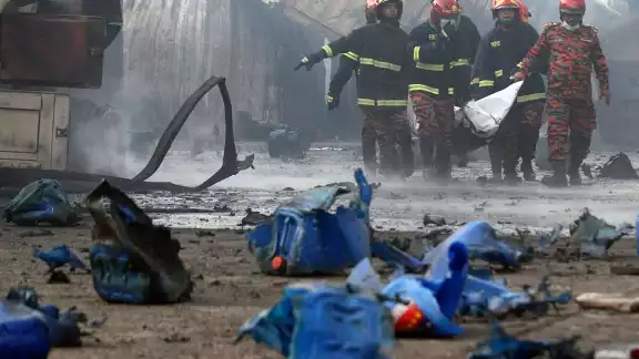 La explosión en Bangladesh dejó como saldo 29 personas muertas y más de 200 heridos La explosión en Bangladesh dejó como saldo 29 personas muertas y más de 200 heridos