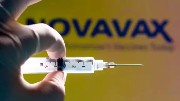 El día de hoy, Indonesia se convirtió en el primer país en autorizar la vacuna de Novavax contra el COVID-19, así lo dio a conocer la empresa estadounidense El día de hoy, Indonesia se convirtió en el primer país en autorizar la vacuna de Novavax contra el COVID-19, así lo dio a conocer la empresa estadounidense
