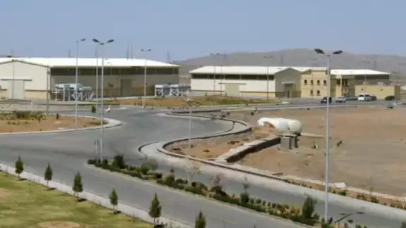 Irán denuncia acto "terrorista" contra una planta de enriquecimiento de uranio
Irán denuncia acto "terrorista" contra una planta de enriquecimiento de uranio