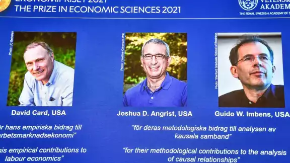 Los economistas David Card, Joshua D Angrist y Guido W. Imbens recibieron este lunes el Nobel de Economía Los economistas David Card, Joshua D Angrist y Guido W. Imbens recibieron este lunes el Nobel de Economía