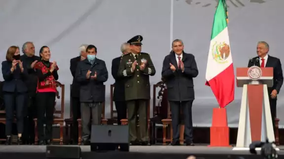 El presidente Andrés Manuel López Obrador señaló que pronto se terminará de salir de la crisis económica El presidente Andrés Manuel López Obrador señaló que pronto se terminará de salir de la crisis económica