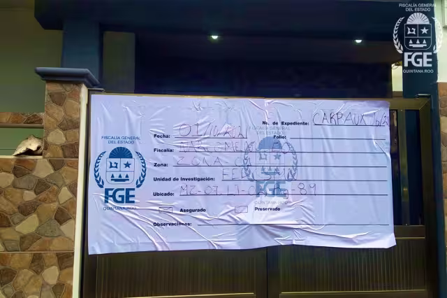 En dos de las viviendas se encontró material de pornografía infantil, mientras que el otro inmueble está relacionado con un homicidio