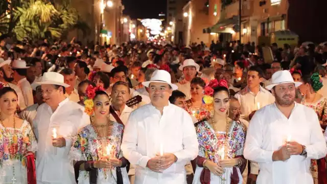 Mientras que los ciudadanos piden obras públicas, Renán Barrera está más preocupado por la cultura