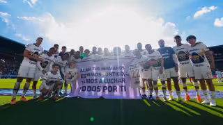 Con manta y un Alan Medina de cartón, Pumas dedica emotivo mensaje de apoyo