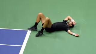 Djokovic llora, vomita y cae en primera ronda del US Open ante Navone